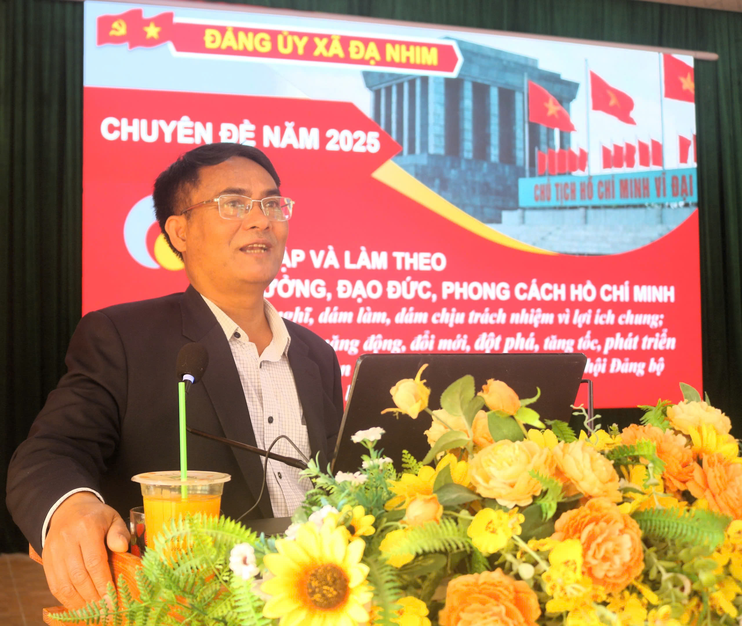 Đạ Nhim: Nghiên cứu, học tập, quán triệt Chuyên đề năm 2025 